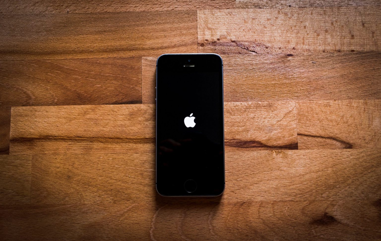 Kapot iPhone scherm reparatie door Apple - professionele service