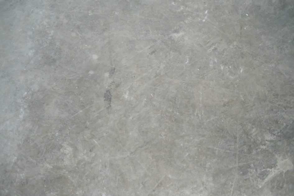 Voorbereiding PVC vloer egaliseren met primerlaag en egaline voor optimale hechting