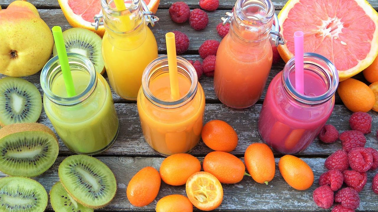 Smoothie bar huren met diverse gezonde smoothierecepten voor sporters en evenementen