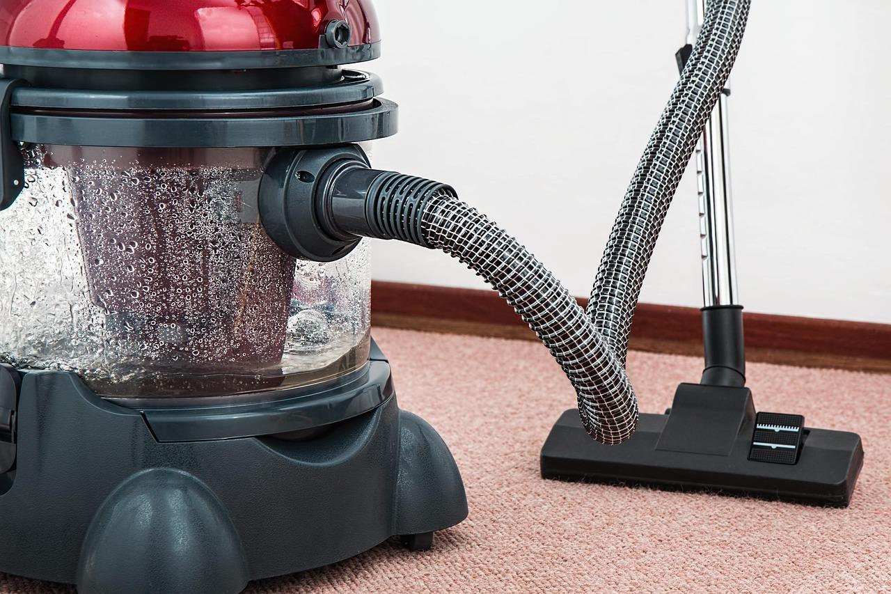 Professionele schoonmaak van kantoor of bedrijfspand door gespecialiseerd schoonmaakteam BCS voor Schoonhouden